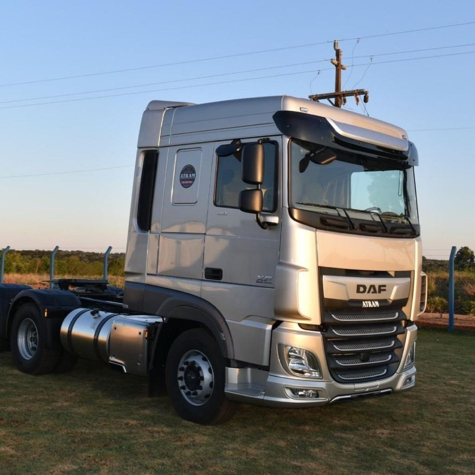 Acabamento Para-lama DAF XF Fibroplast Par