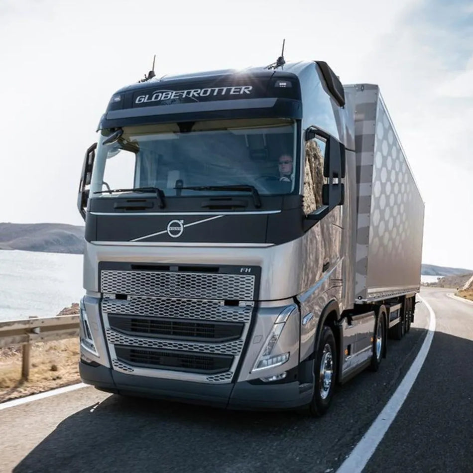 Acabamento Inferior Para-Brisa New Volvo FH5 BL Fibras