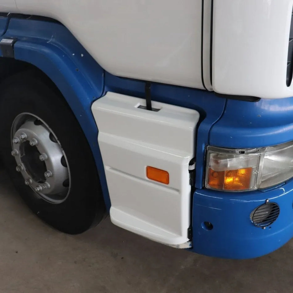 Tampa Estribo Scania S5 2008 a 2012 Preta com Parafusos