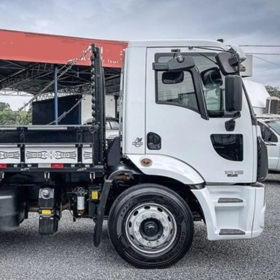 Calha de Porta Ford Cargo 2012 a 2019 - Par Completo