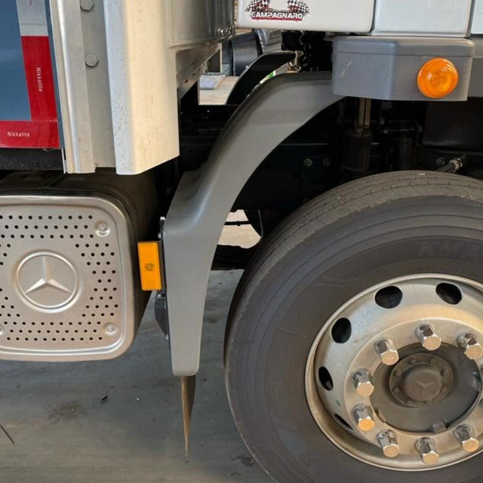 Para-lama Cabine Mercedes-Benz Atego Plástico Original