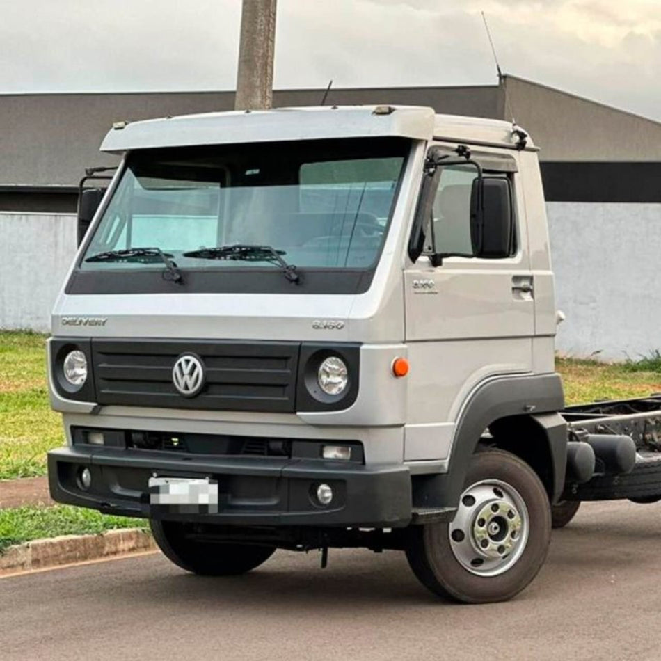 Para-choque Volkswagen Delivery 8.160 - BL Fibras