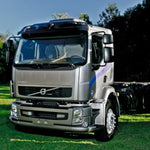 Grade Frontal Volvo VM até 2014 - Plástico Resistente