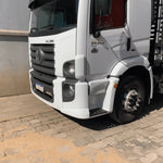 Tampa Estribo VW Constellation 1 Degrau Branca Par