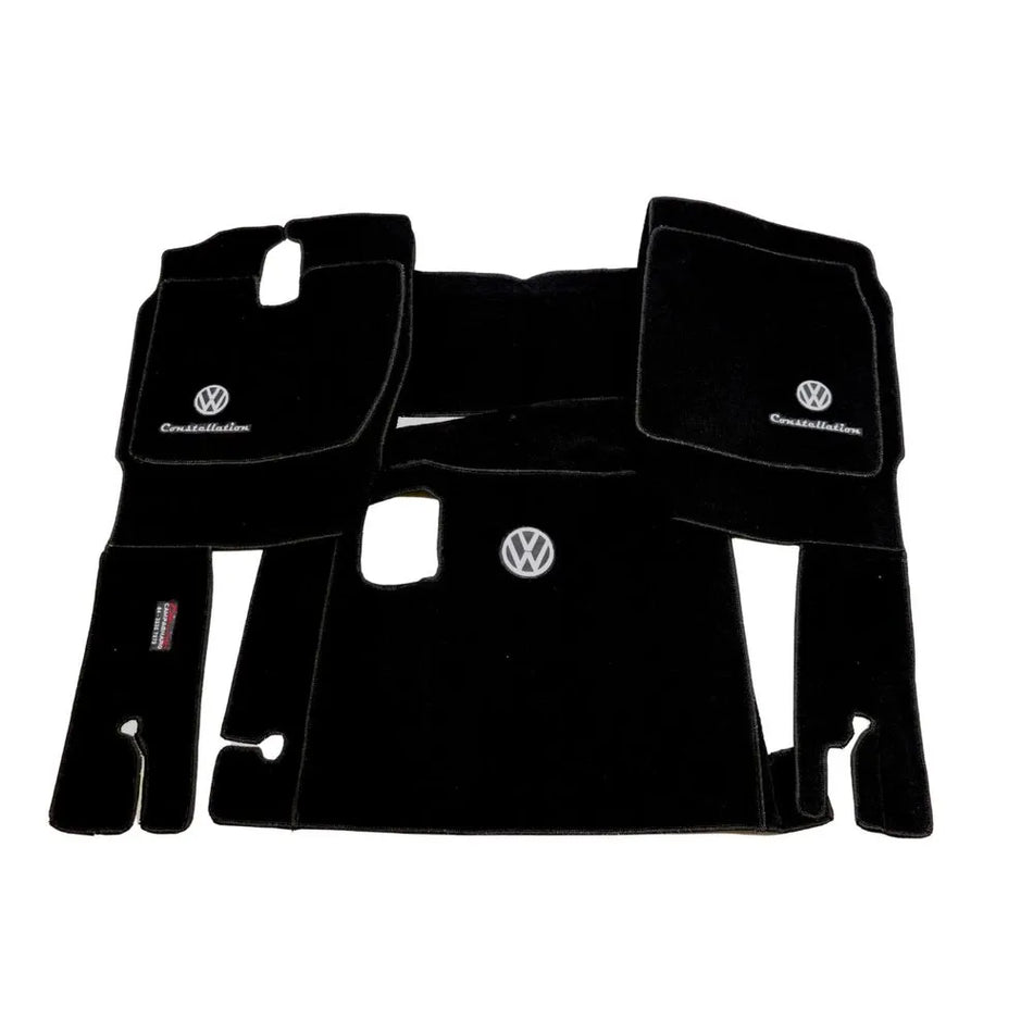 Jogo Tapete Preto VW Constellation 4 Peças Carpete