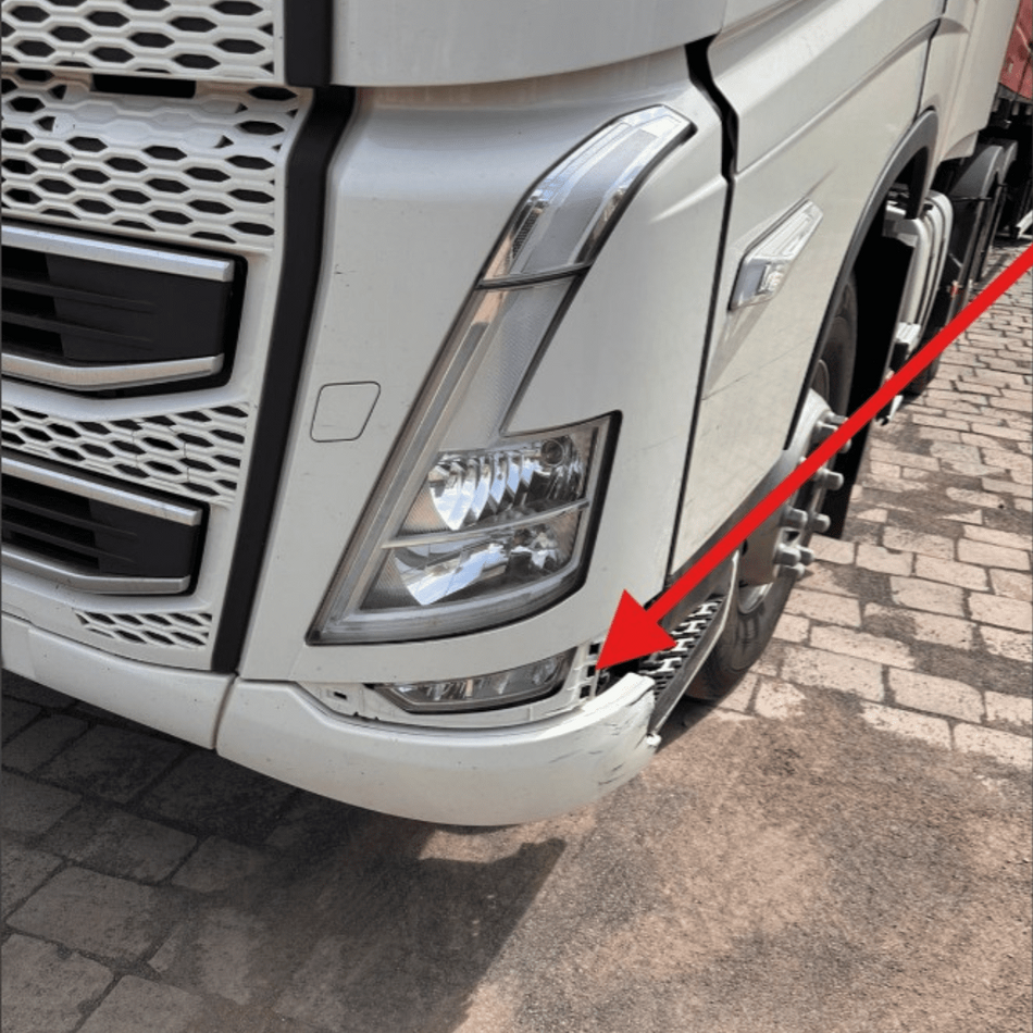 Tampa Farol Volvo New FH Lado Esquerdo Direito