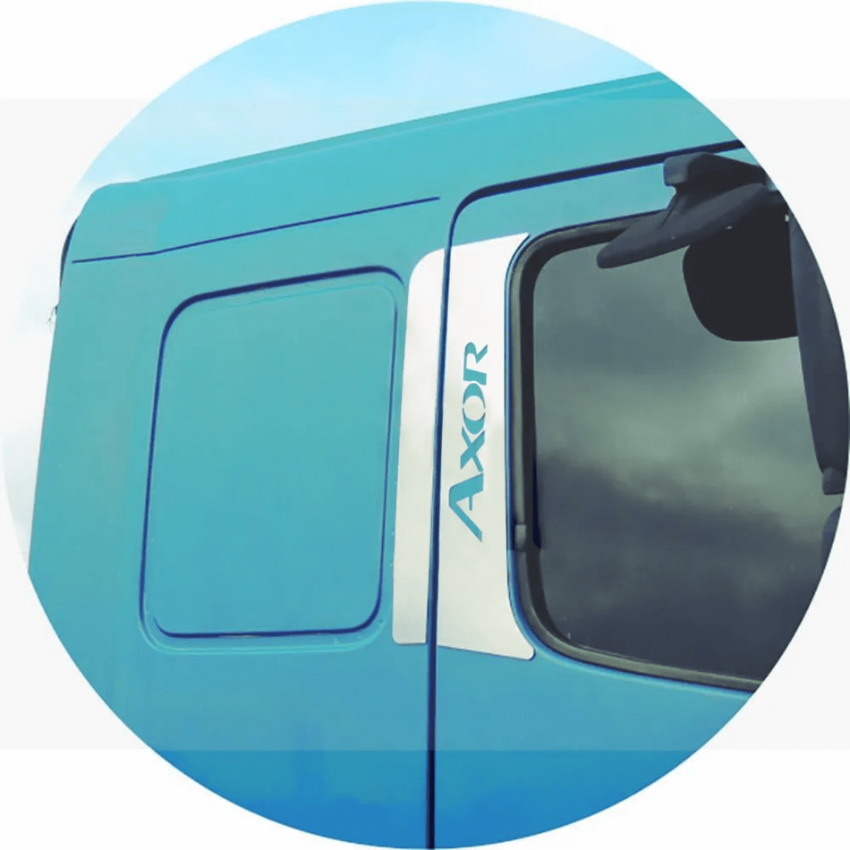 Aplique Inox Coluna Porta Mercedes-Benz Axor Premium