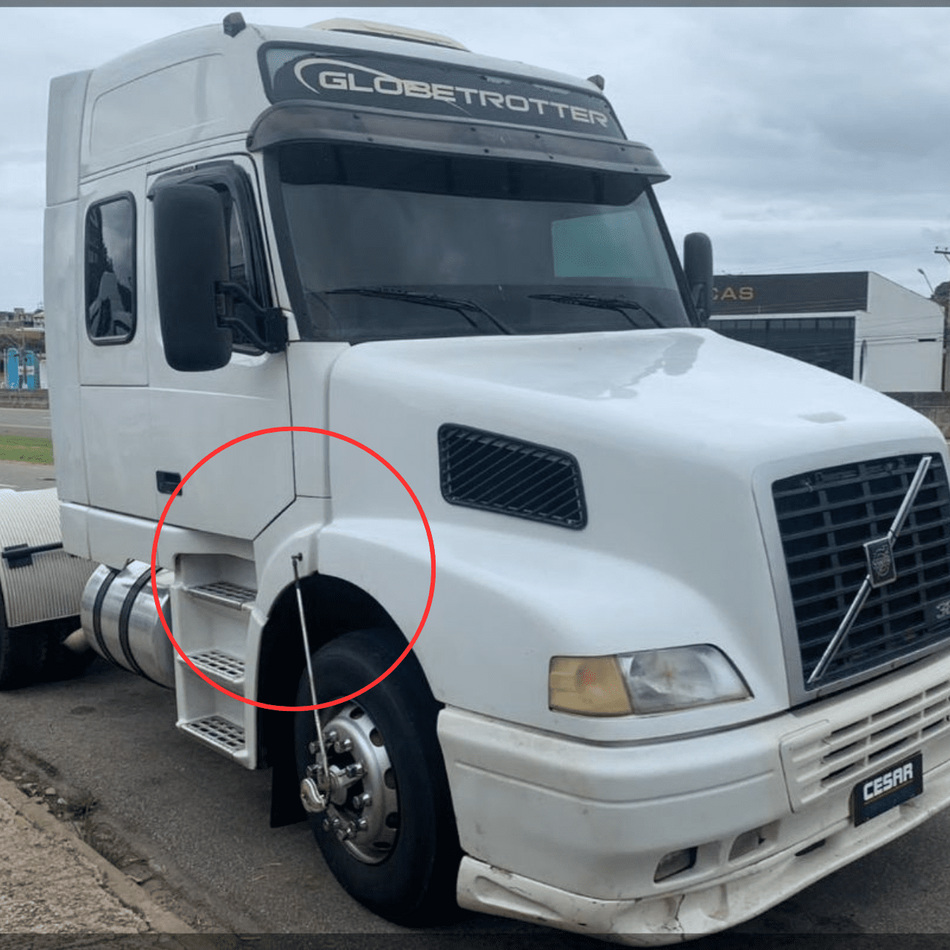 Para-lama Dianteiro Volvo NH 12 Fibracel Fibra