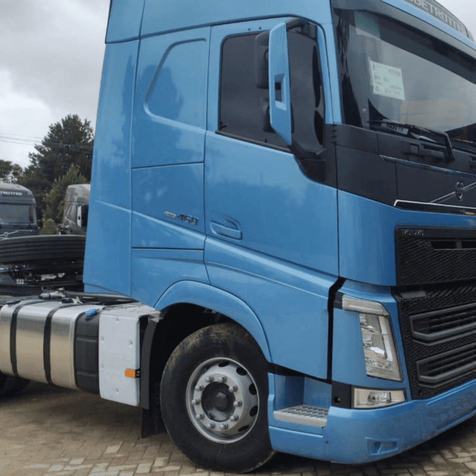 Acabamento Paralama Volvo FH 2015-2019 16cm Fibroplast